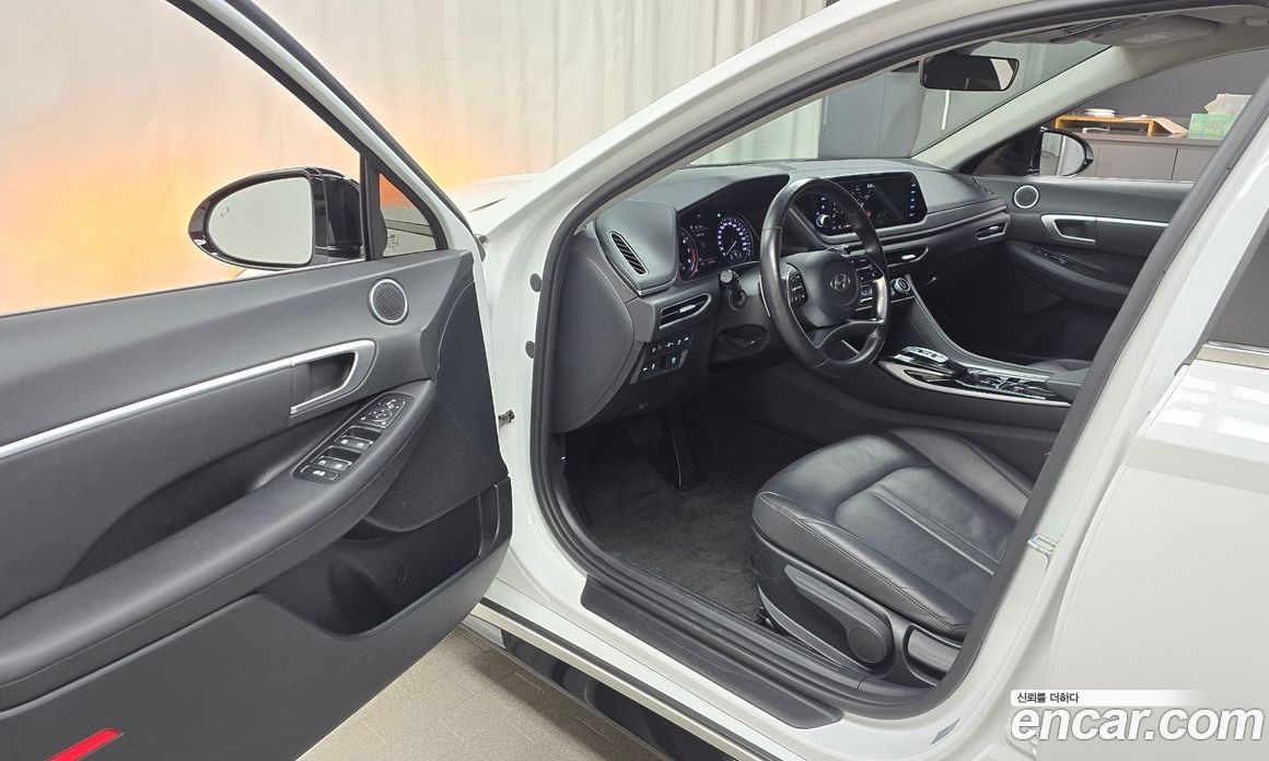 Hyundai Sonata 2.0