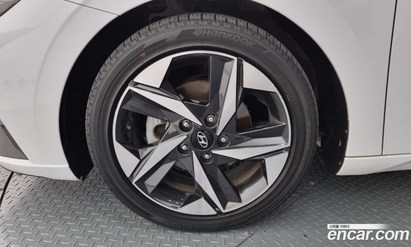 Hyundai Avante 1.6