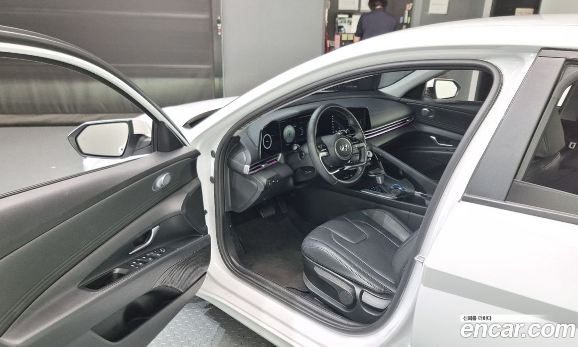 Hyundai Avante 1.6