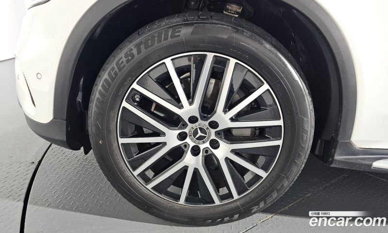 Mercedes Benz GLC-Class GLC220 D 4MATIC