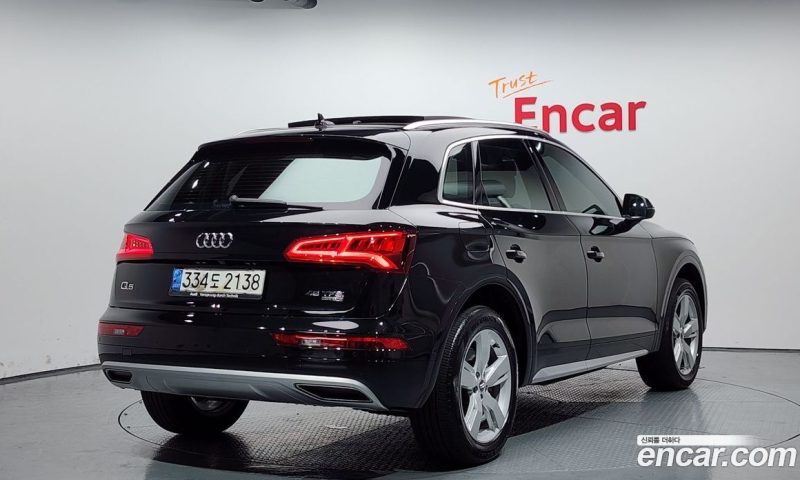 Audi Q5 45 TFSI Quattro Premium