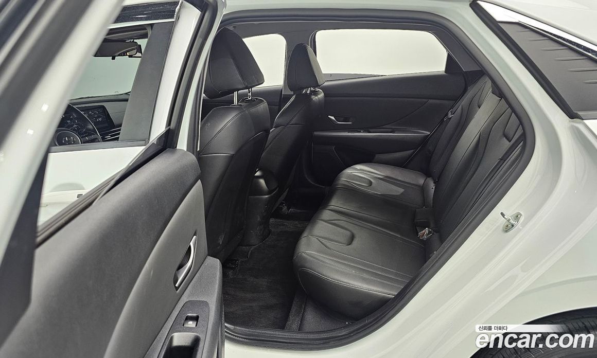 Hyundai Avante 1.6