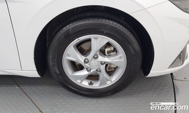 Hyundai Avante 1.6