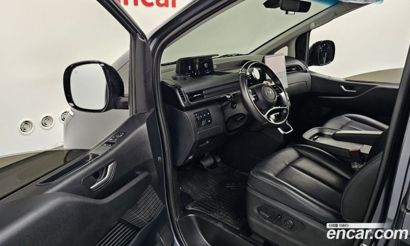 Hyundai Staria Cargo 5-Seater