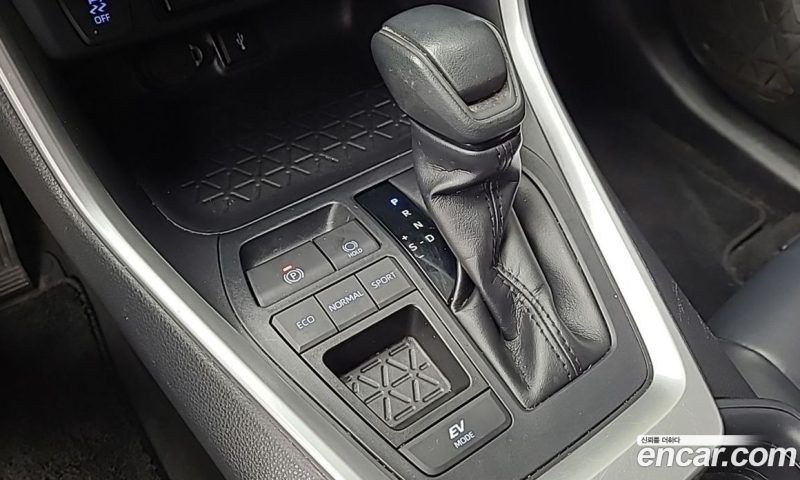 Toyota RAV4 2.5 2WD Hybrid XLE
