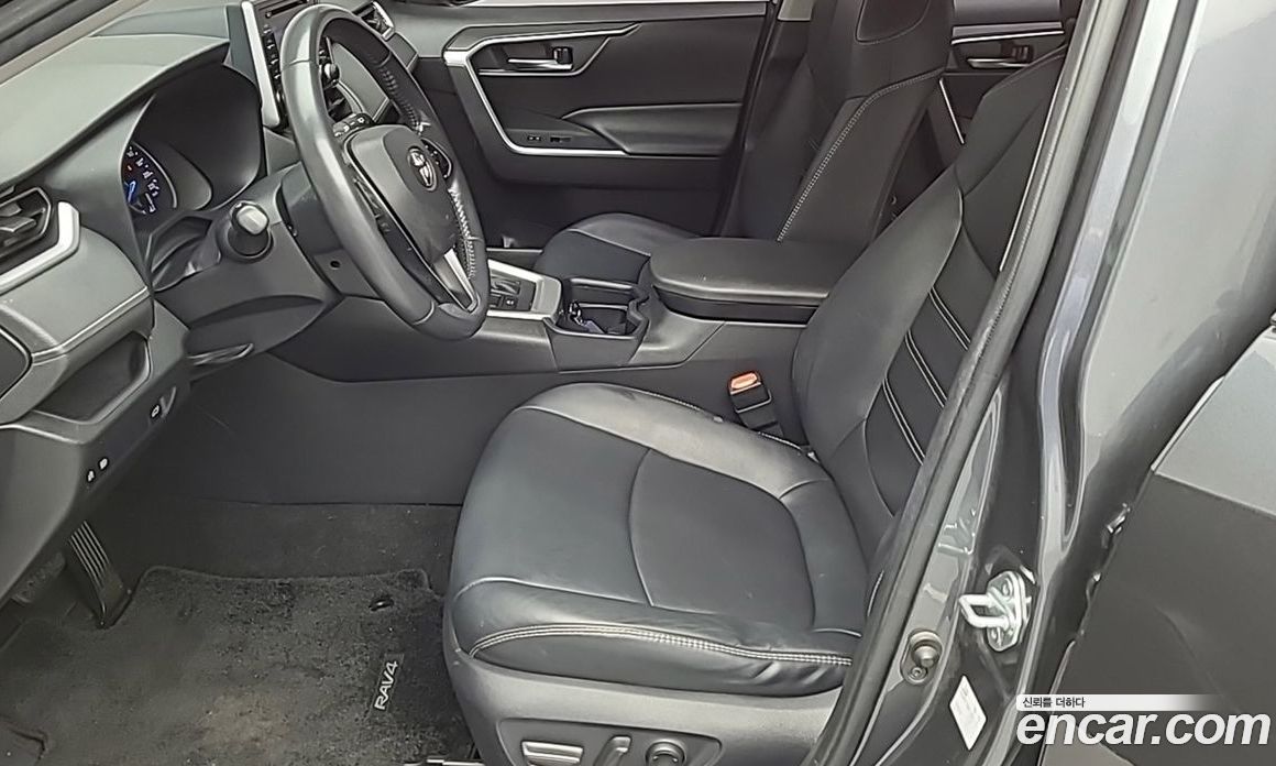 Toyota RAV4 2.5 2WD Hybrid XLE