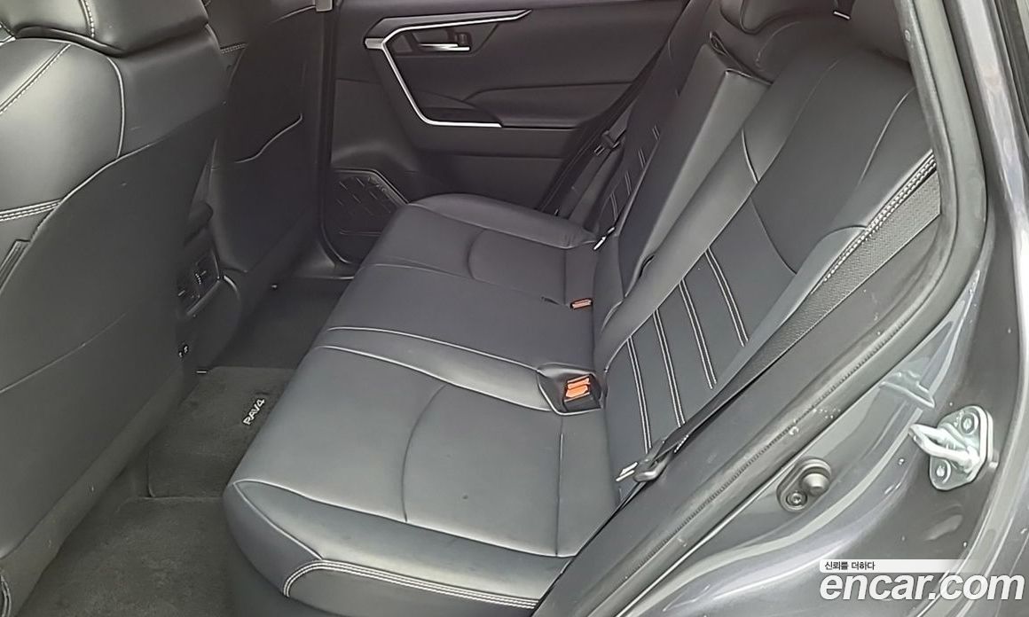 Toyota RAV4 2.5 2WD Hybrid XLE