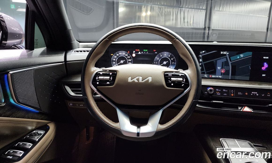 Kia K8 2.5 Gasoline 2WD