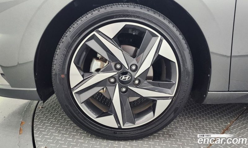 Hyundai Avante 1.6