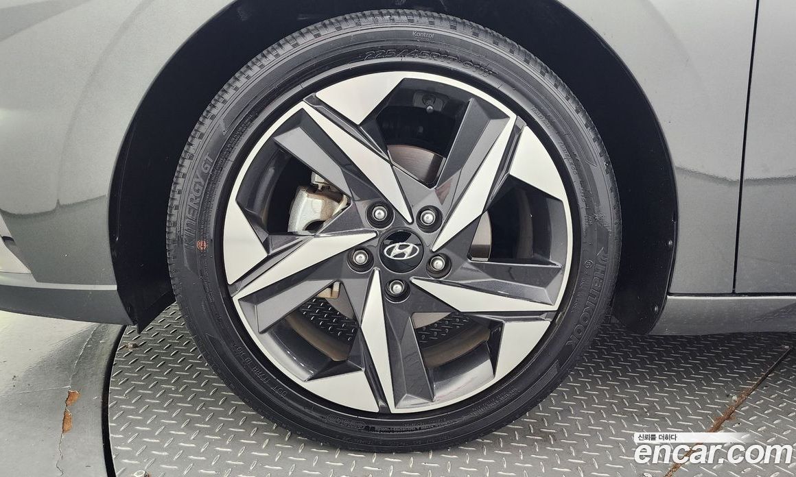Hyundai Avante 1.6
