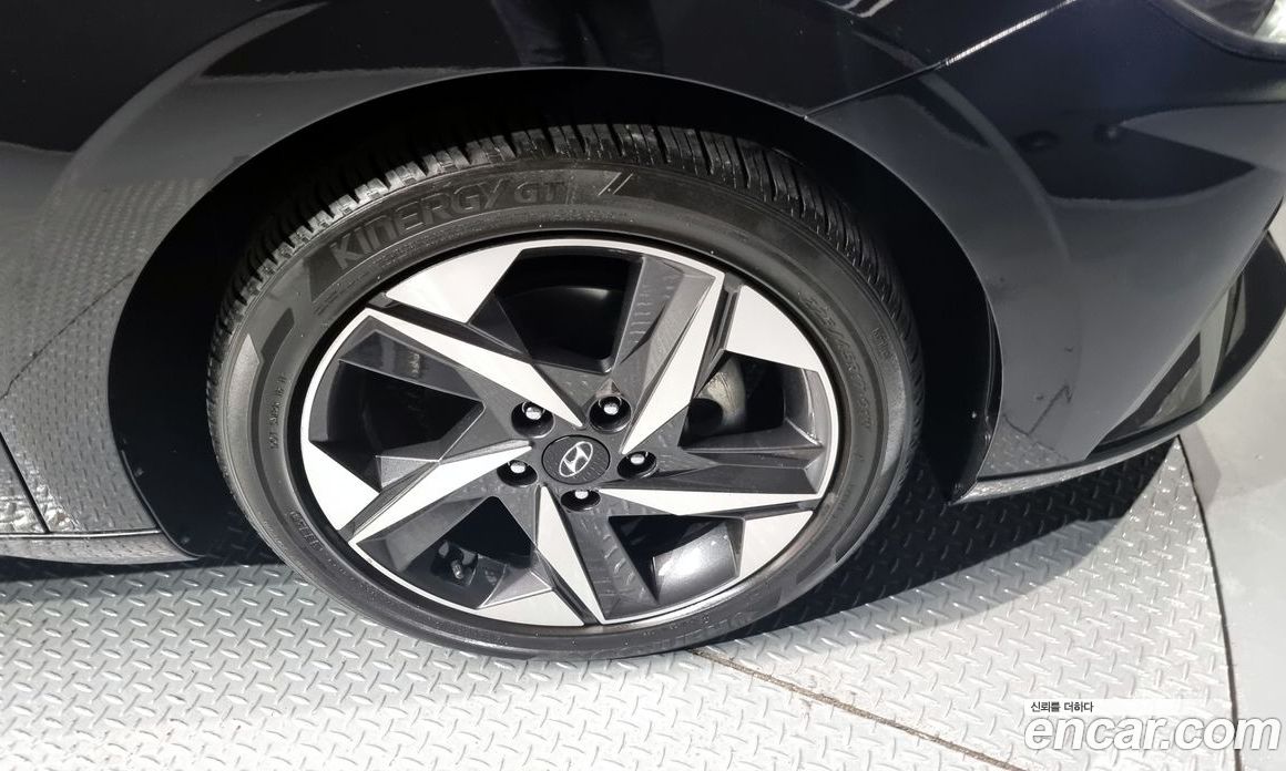 Hyundai Avante 1.6