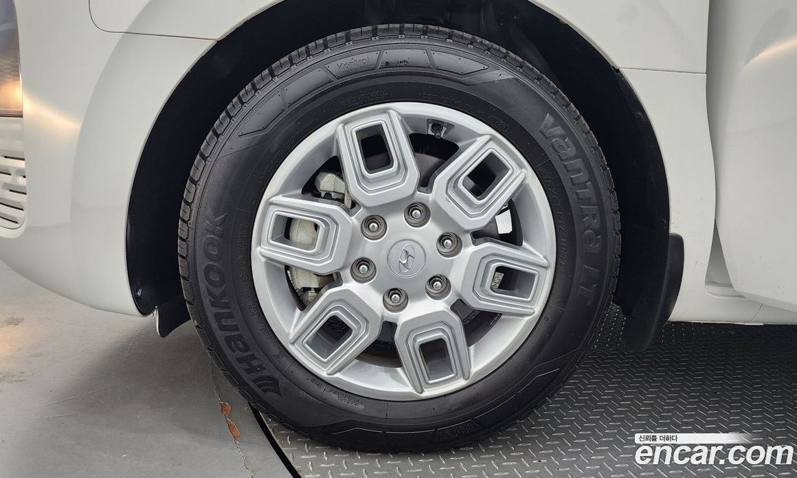 Hyundai Staria Cargo 5-Seater