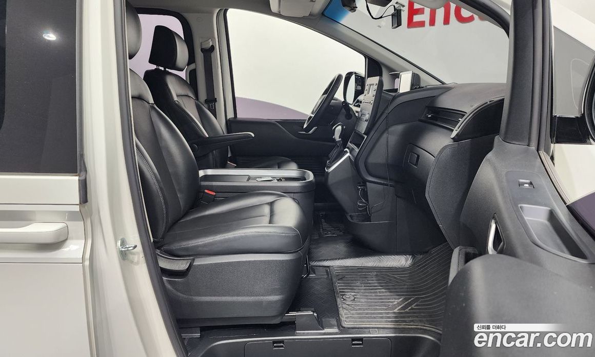 Hyundai Staria Cargo 5-Seater
