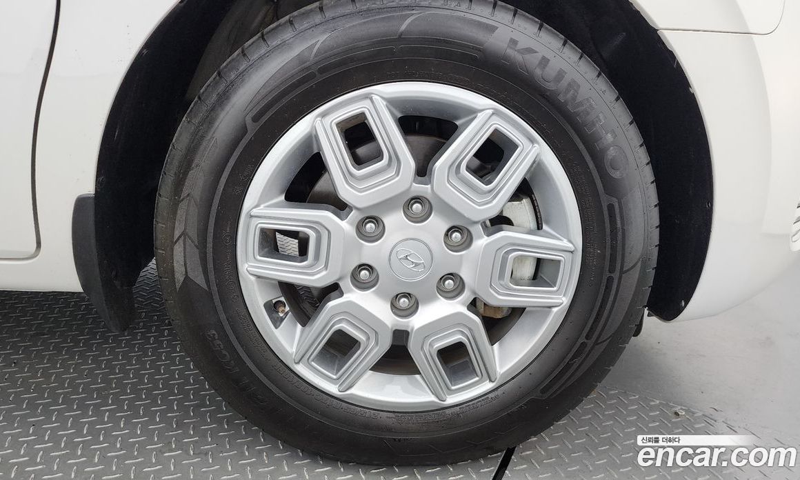 Hyundai Staria Cargo 5-Seater