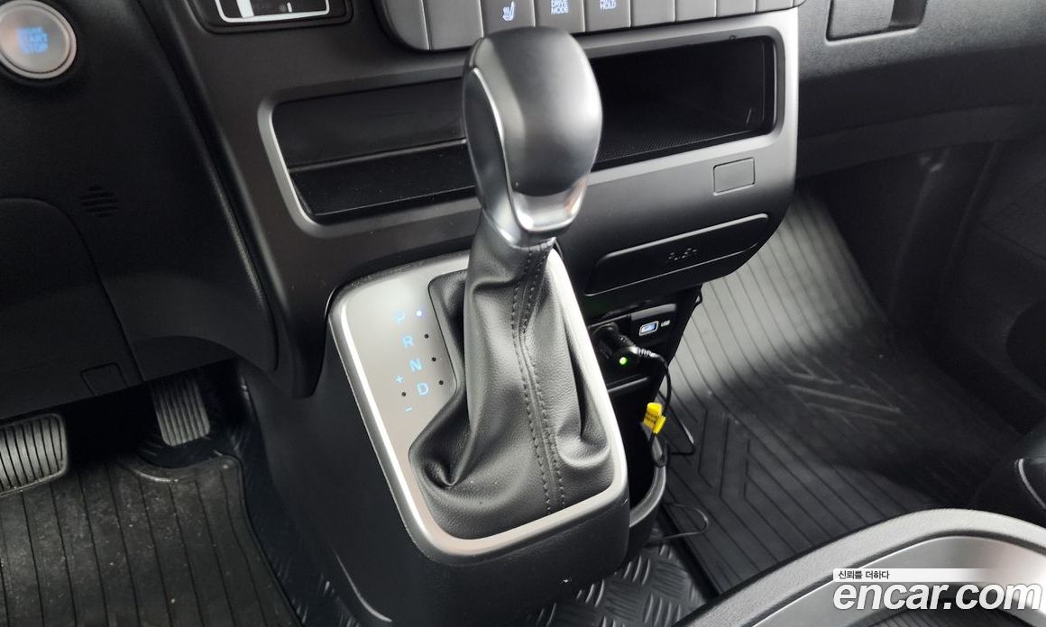Hyundai Staria Cargo 5-Seater