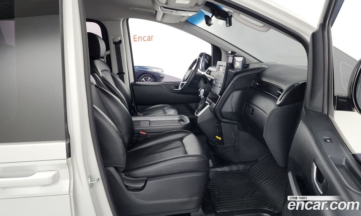 Hyundai Staria Cargo 5-Seater