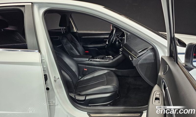 Hyundai Sonata 2.0