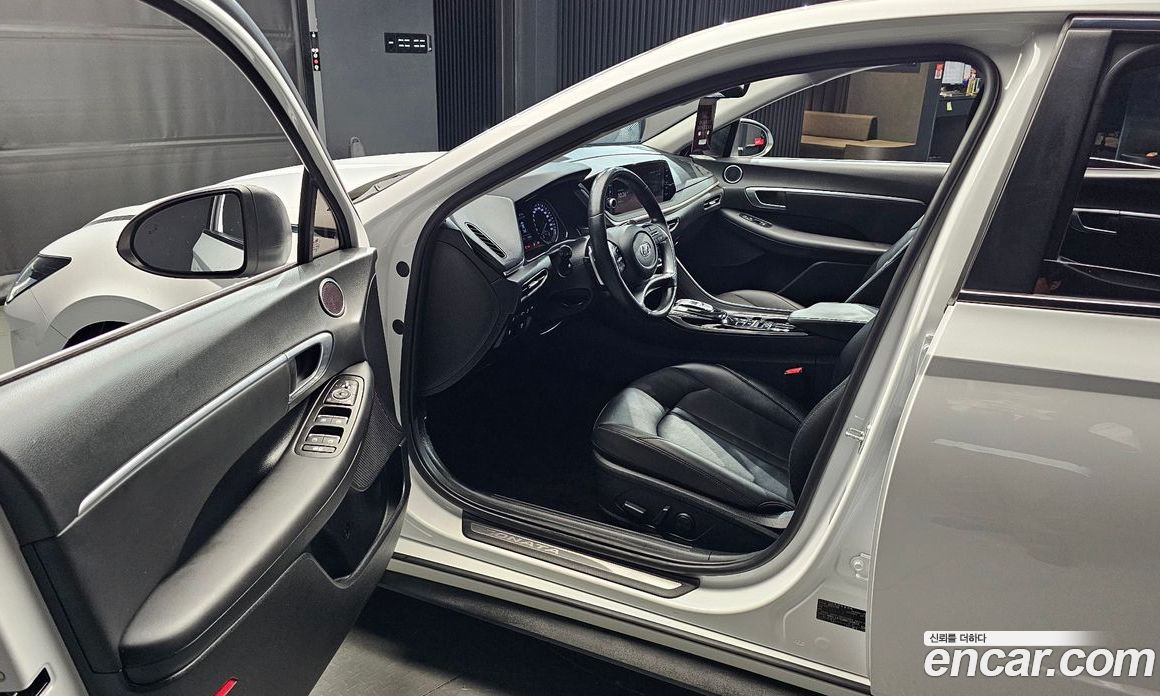Hyundai Sonata 2.0