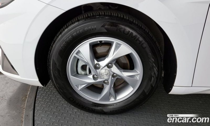 Hyundai Avante 1.6