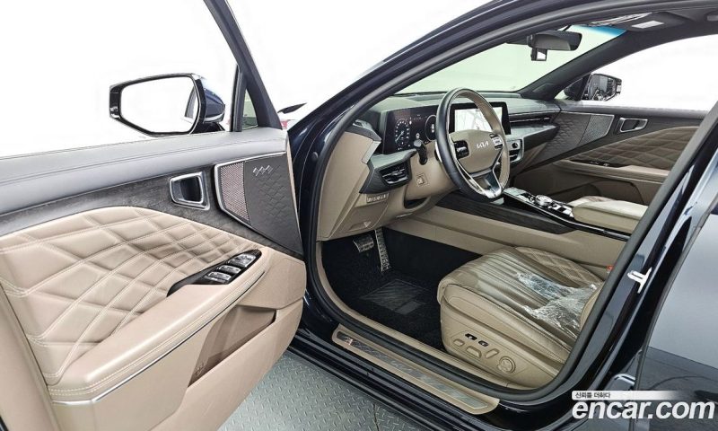 Kia K8 2.5 Gasoline 2WD