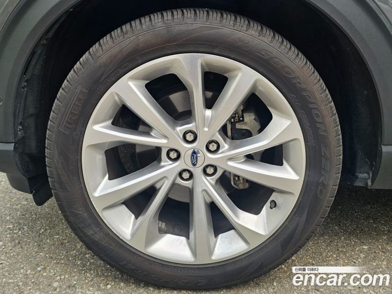 Ford Explorer 3.0 Platinum 4WD