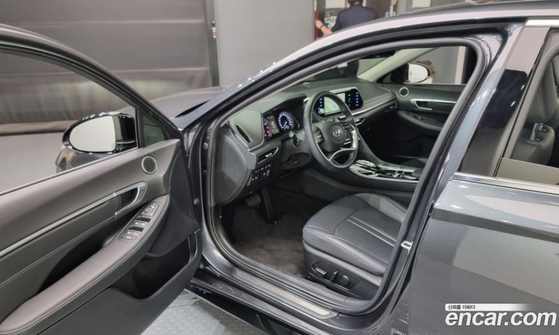 Hyundai Sonata 2.0