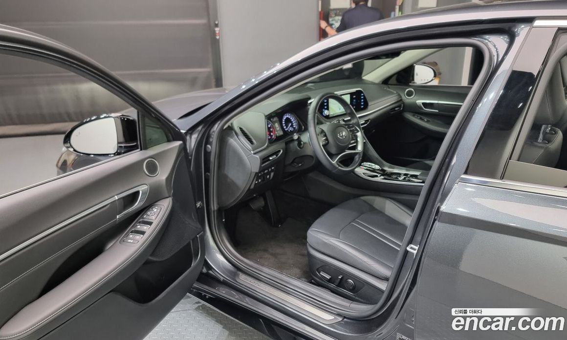 Hyundai Sonata 2.0