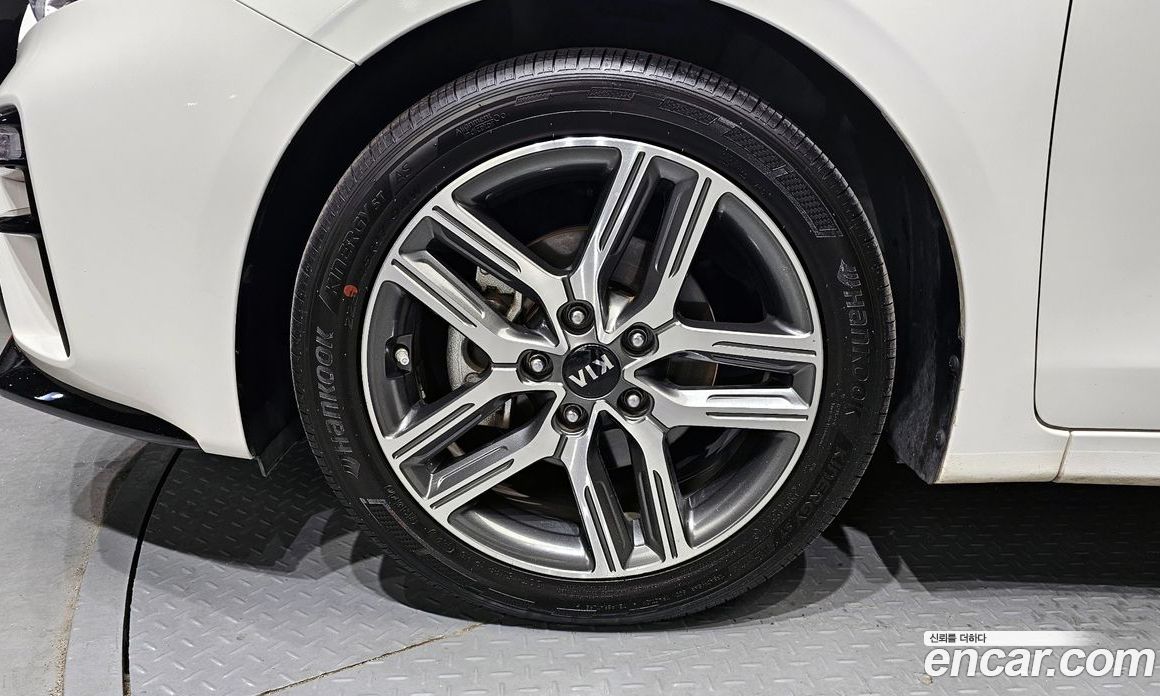 Kia K3 Signature