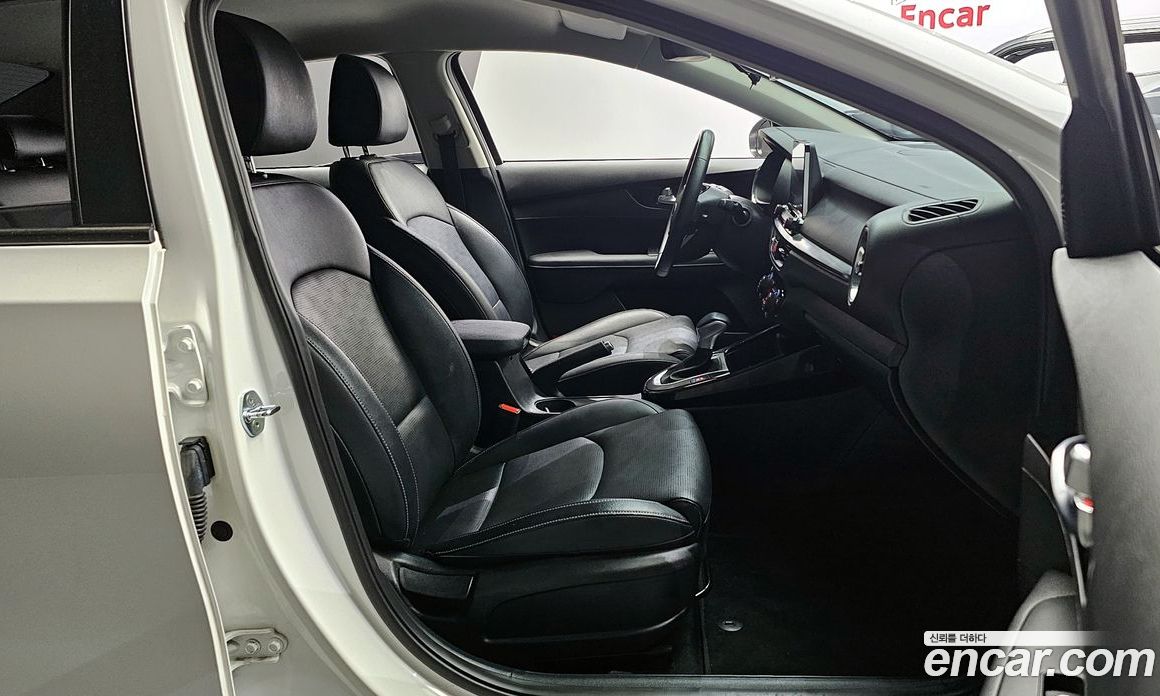 Kia K3 Signature
