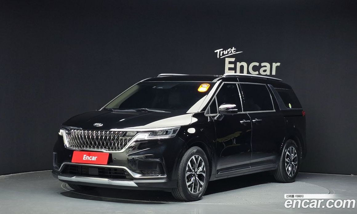 Kia Carnival 9-Seater Noblesse