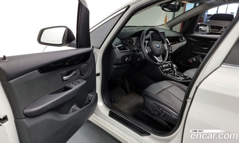 BMW 2-Series Advantage