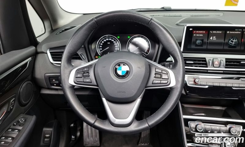BMW 2-Series Advantage