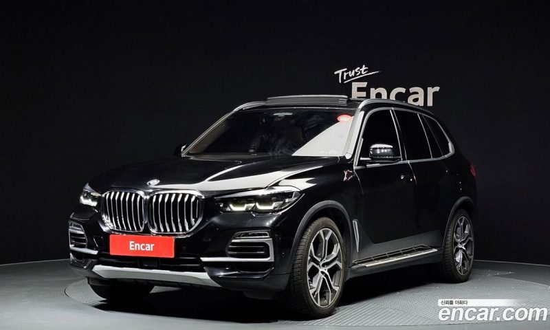 BMW X5 xDrive i40 xLine