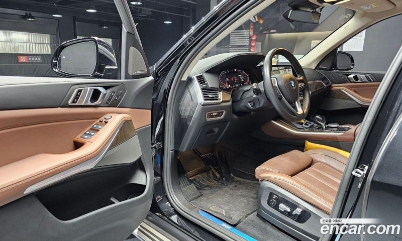 BMW X5 xDrive i40 xLine