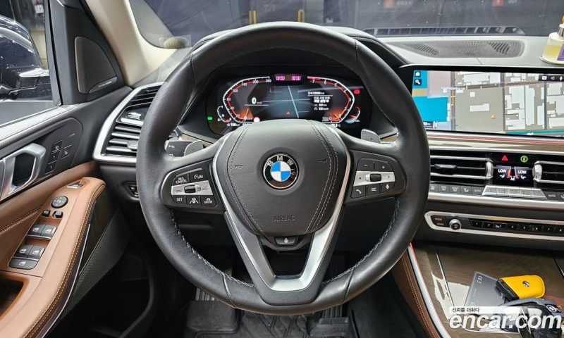 BMW X5 xDrive i40 xLine