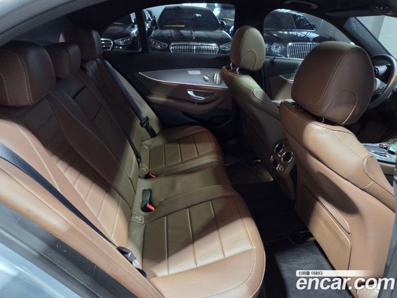 Mercedes Benz E-Class E350 4MATIC Avantgarde