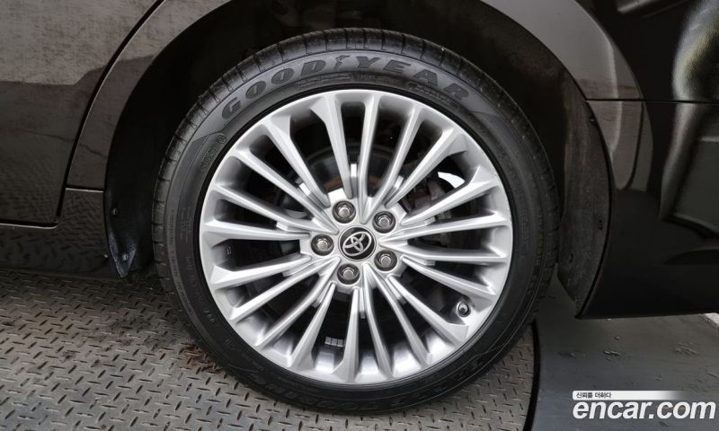 Toyota Avalon 2.5 Hybrid