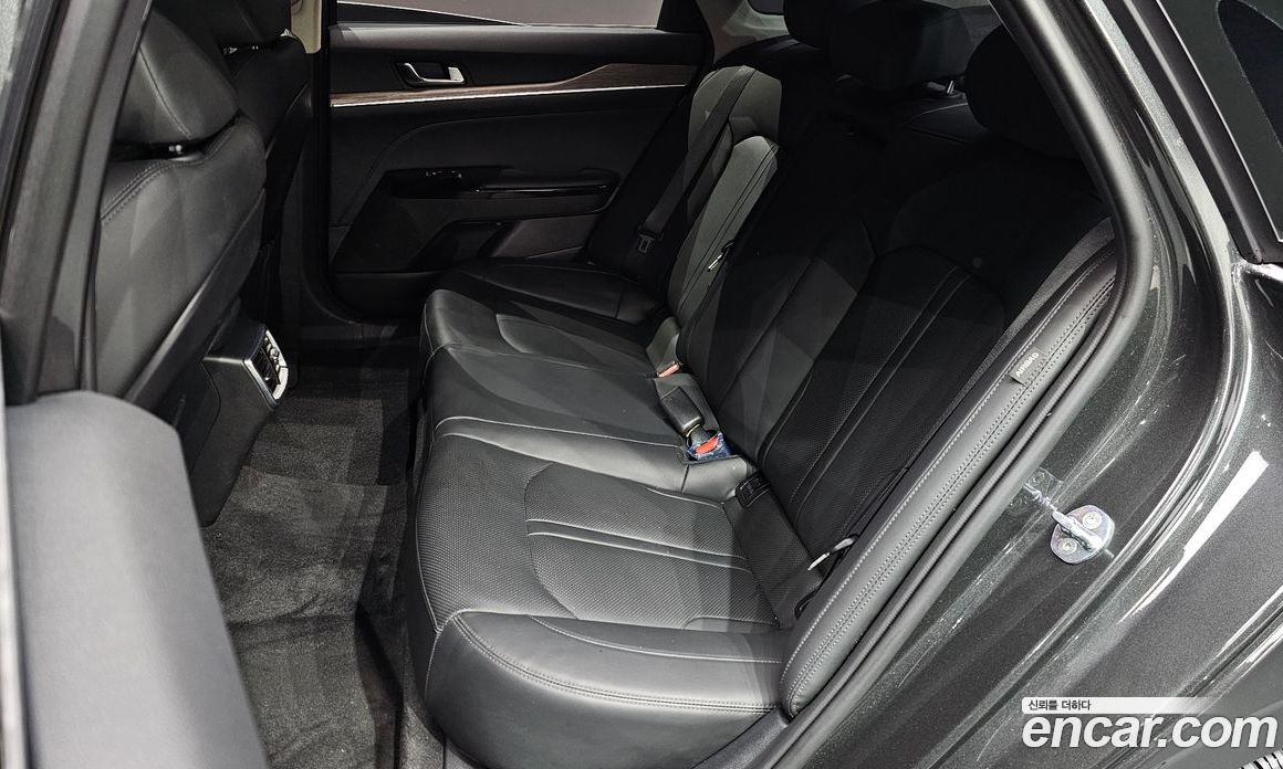 Kia K5 2.0