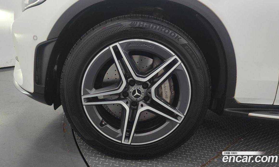 Mercedes Benz GLC-Class GLC220 D 4MATIC Coupe