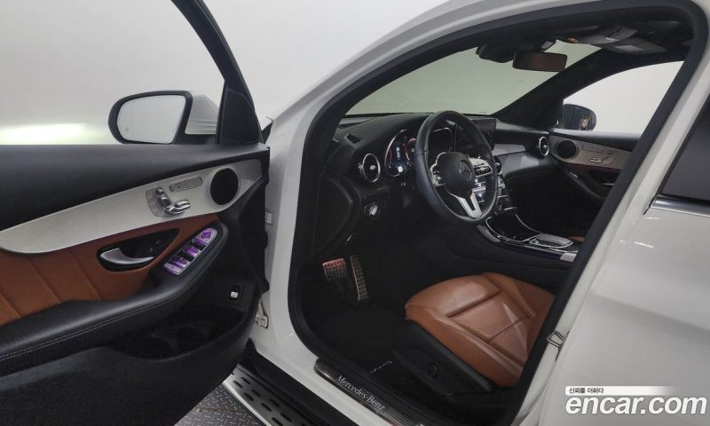 Mercedes Benz GLC-Class GLC220 D 4MATIC Coupe
