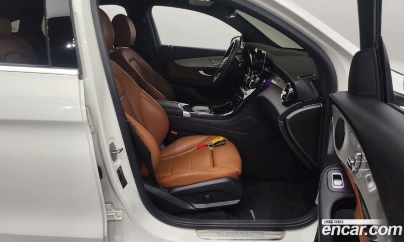 Mercedes Benz GLC-Class GLC220 D 4MATIC Coupe