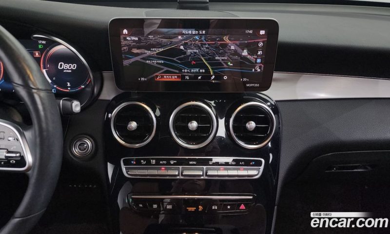 Mercedes Benz GLC-Class GLC220 D 4MATIC Coupe