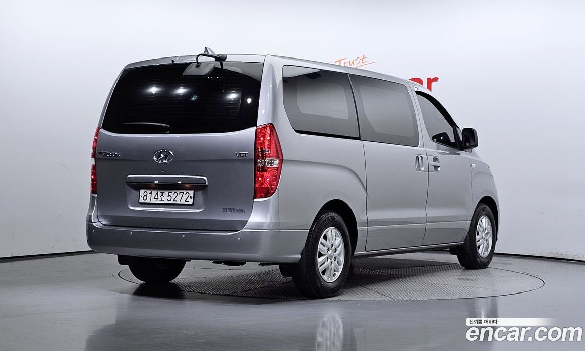 Hyundai Starex Van 3-Seater