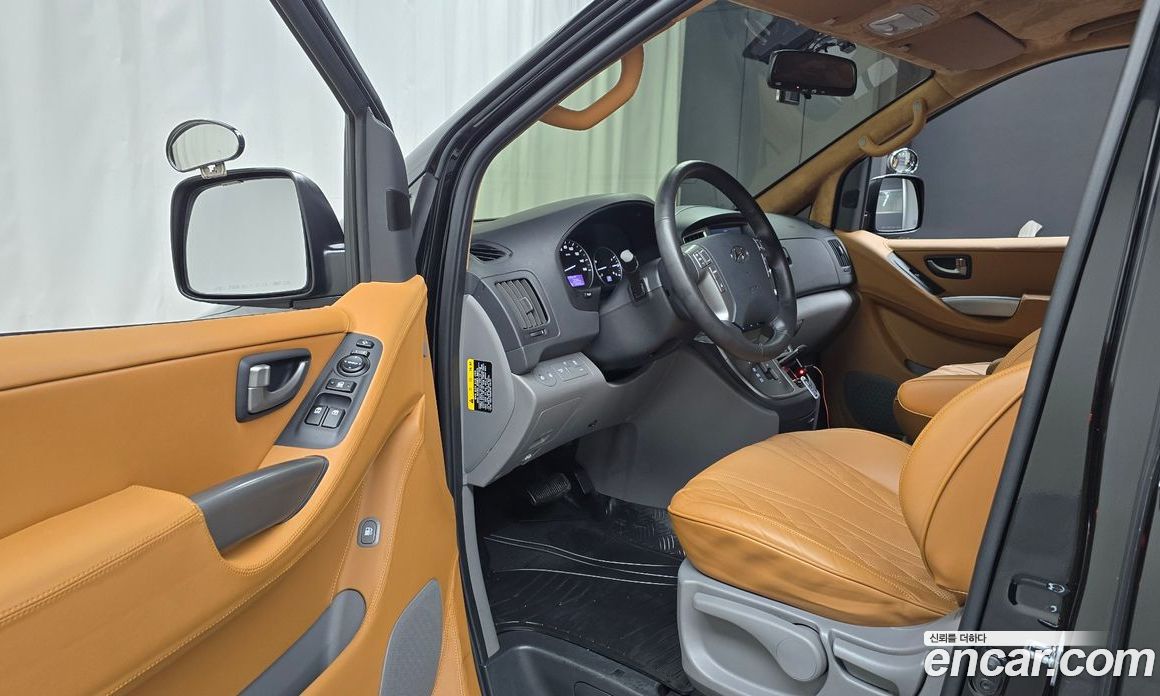 Hyundai Starex Limousine (Special)