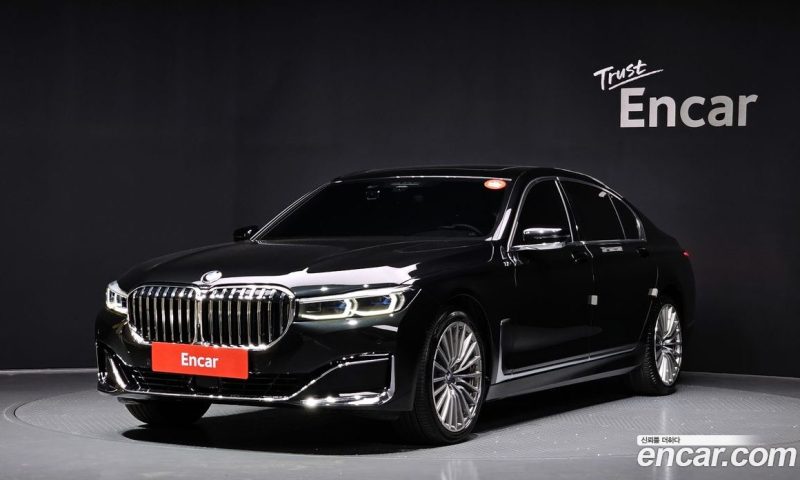 BMW 7-Series 740Li xDrive Design Pure Excellence
