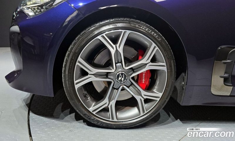 Kia Stinger 2.0 Turbo 2WD
