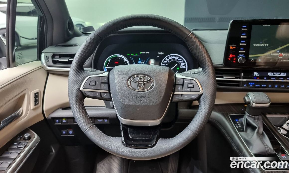 Toyota Sienna 2.5 Hybrid 2WD