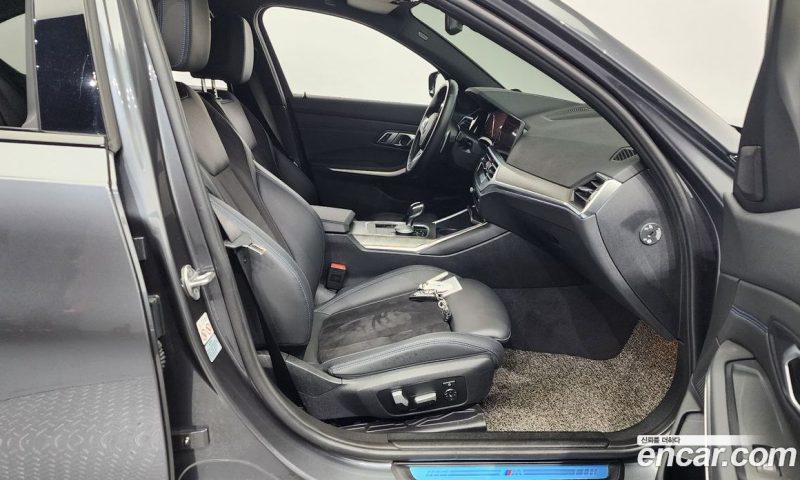 BMW 3-Series i320 M Sport