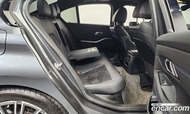 BMW 3-Series i320 M Sport