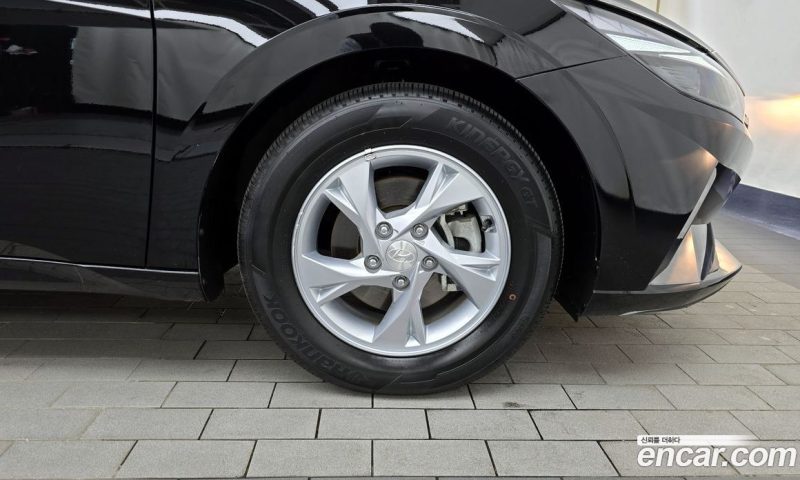 Hyundai Avante 1.6